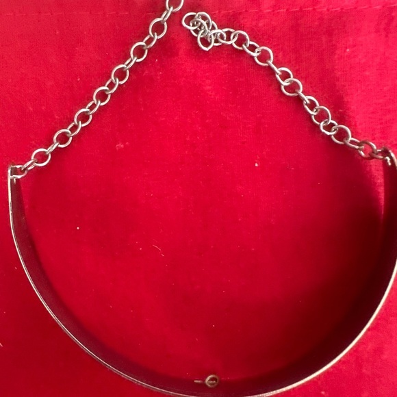 Vintage Y2K thick curved silver Choker Necklace w dangling piece - Picture 4 of 4